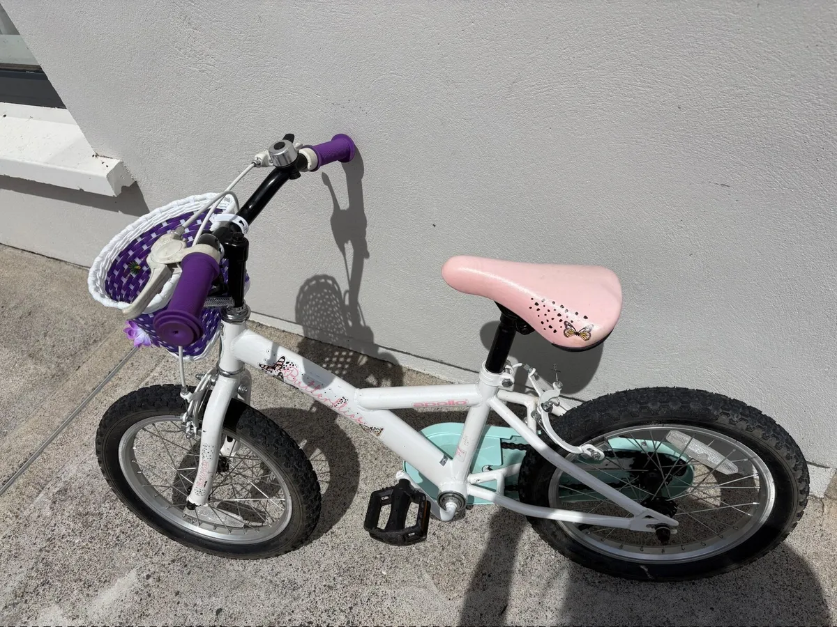 Girls 16 inch & Boys 20 inch bikes - Image 3