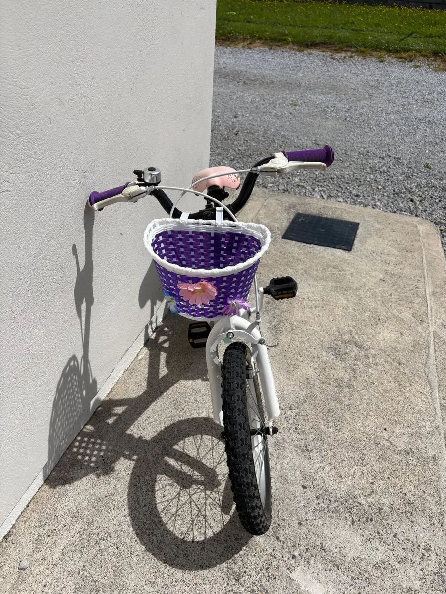 Girls 16 inch & Boys 20 inch bikes - Image 1