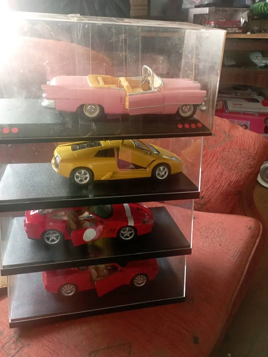 BARGAN OF THE WEEK {4 } 1-18 SCALE DIE-CAST MODLES - Image 1