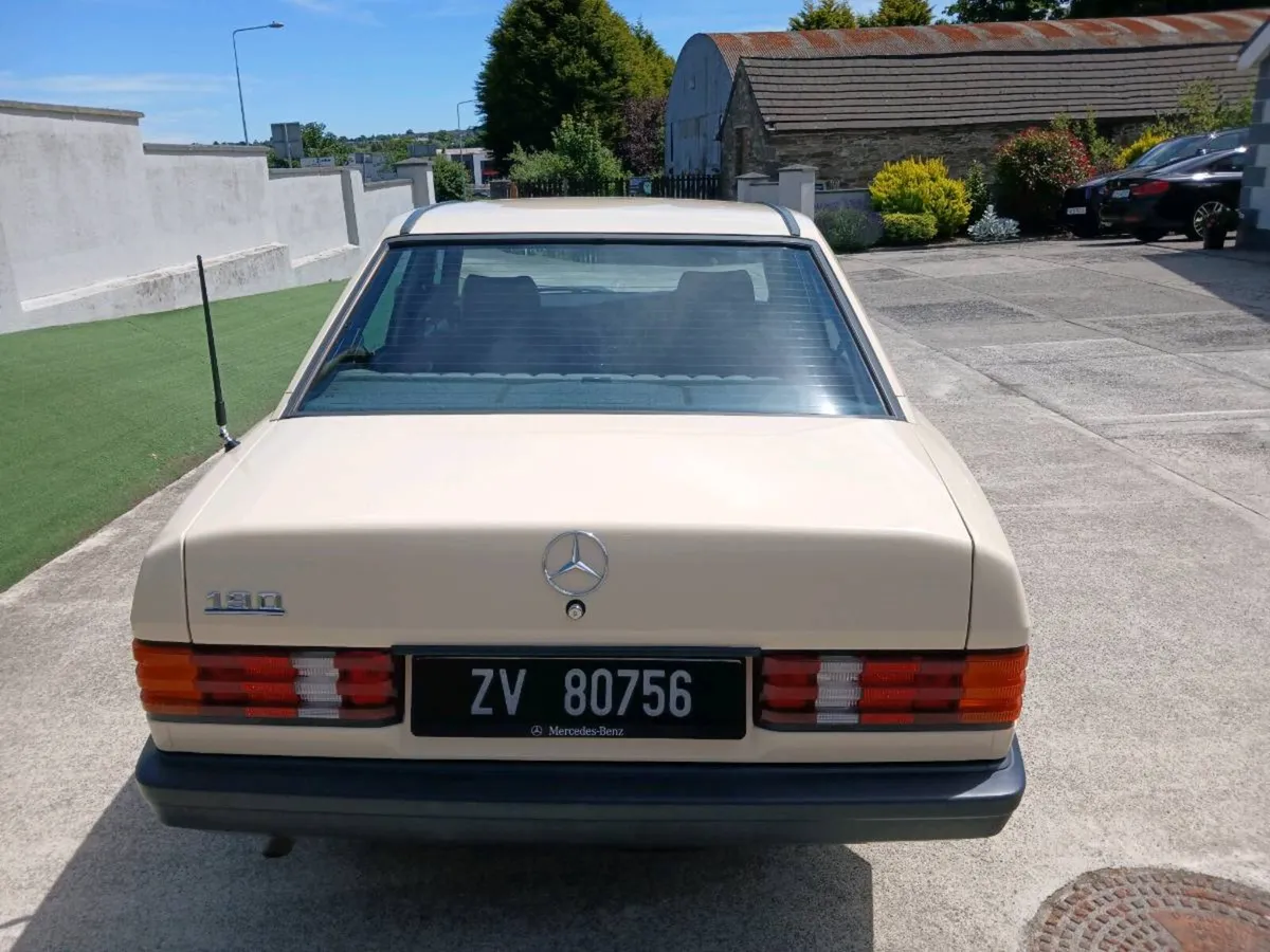 1984 Mercedes 190 2.0 4 dr - Image 2