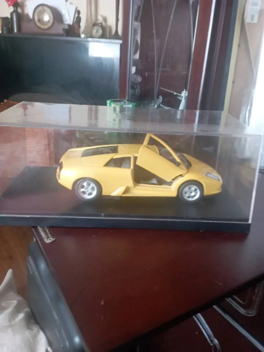 BARGAN OF THE WEEK {4 } 1-18 SCALE DIE-CAST MODLES - Image 3