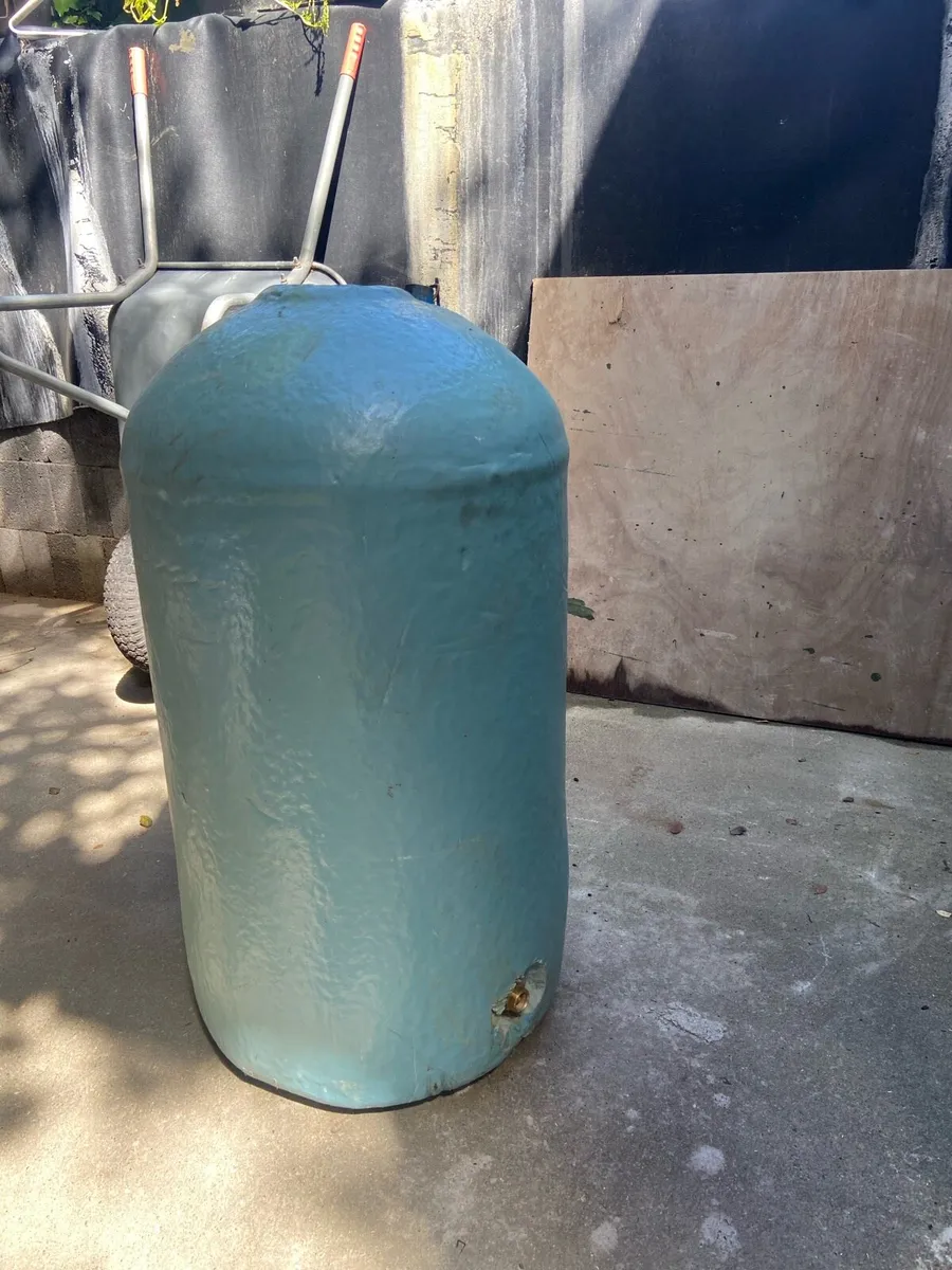 Water Cylinder - Image 1