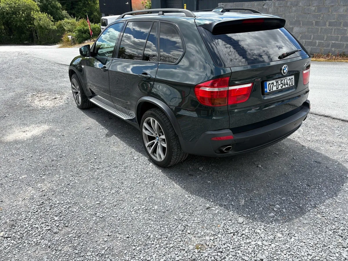 Bmw x5 crew cab cvt till 06/27 tax till 08/26 - Image 4