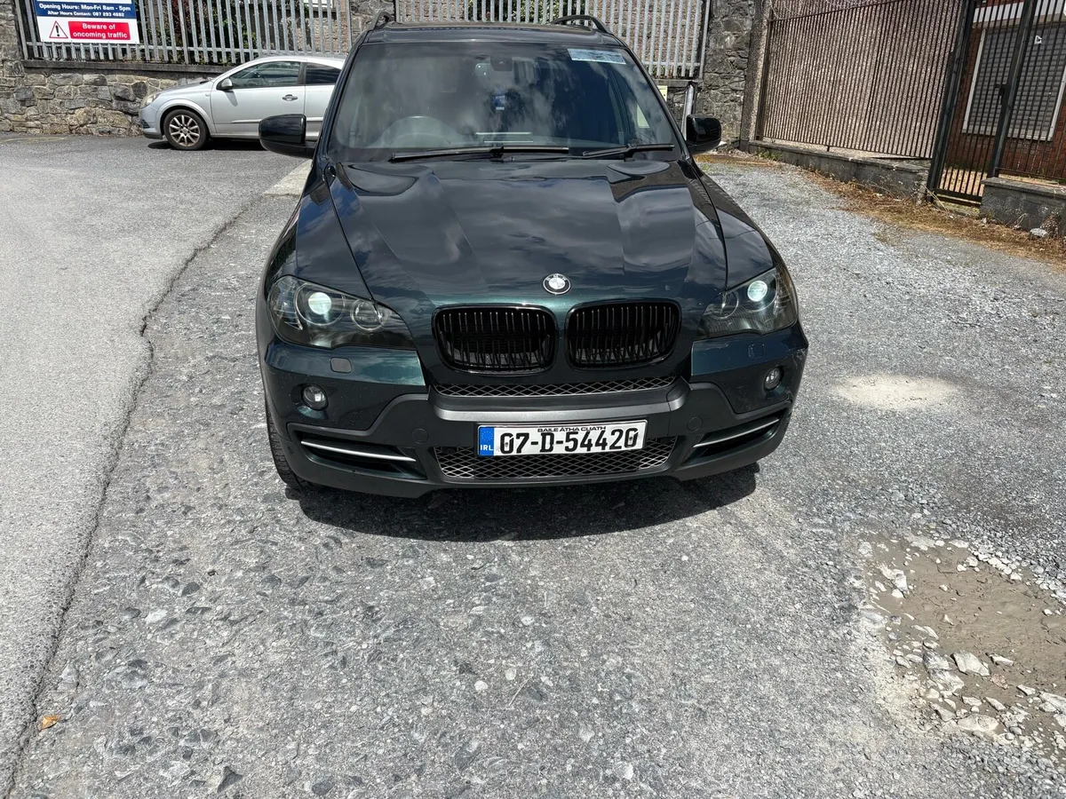 Bmw x5 crew cab cvt till 06/27 tax till 08/26 - Image 1