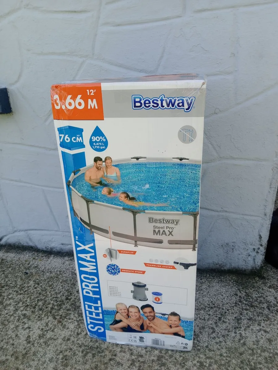 Swimming pool - Image 2