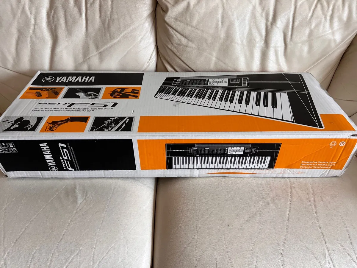 Yamaha keyboard - Image 2
