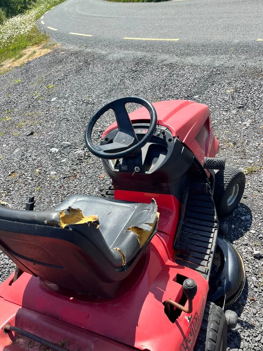 Castle Tractor Lawnmower - Image 2