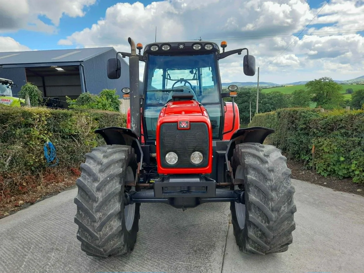 2006 MF 6465 - Image 2