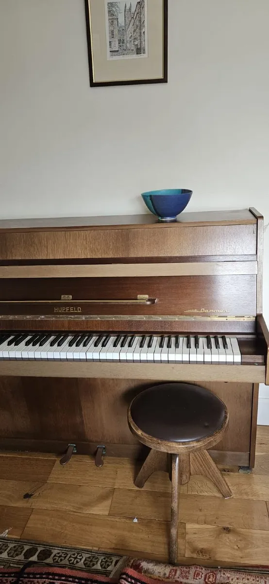 Hupfeld Carmen Upright Piano – Great Condition - Image 4