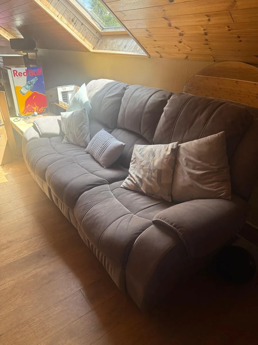 GREY RECLINER SOFA - Image 1