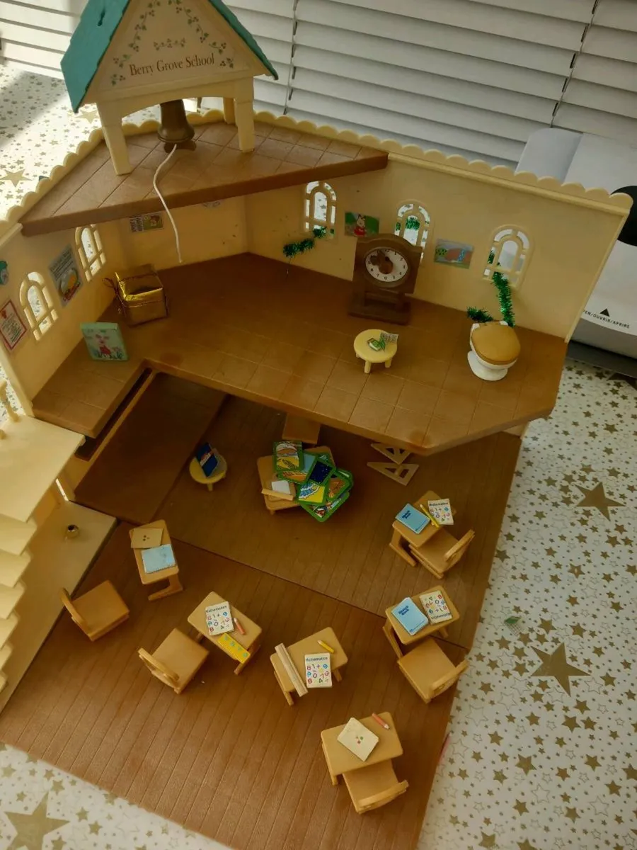 Toys - Image 2