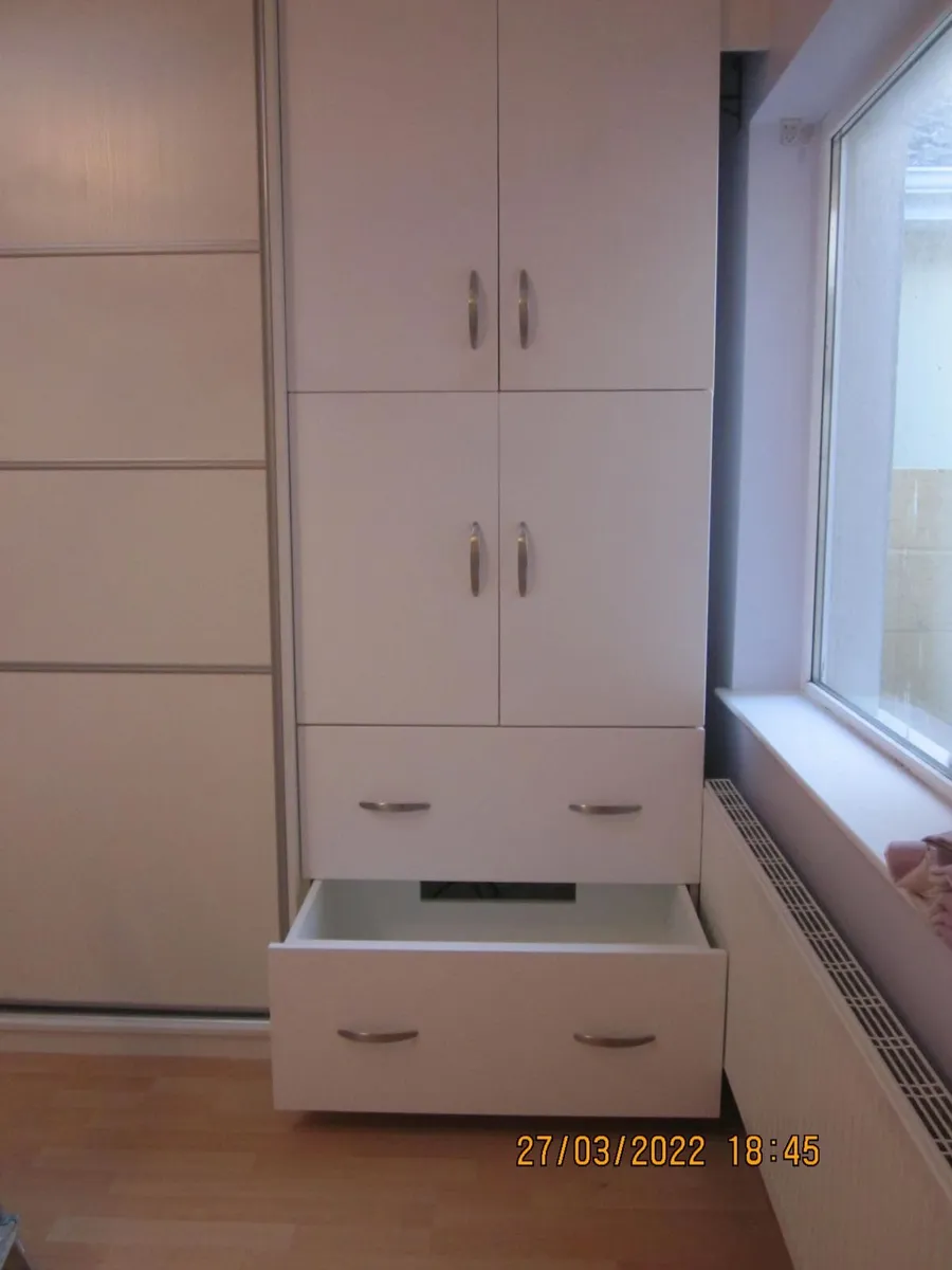 Wardrobe & Mini Home Office - Image 3