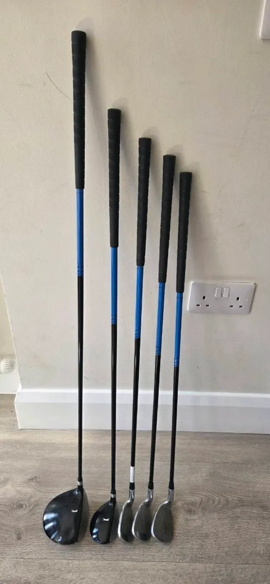 Kids Golf Clubs - Image 1