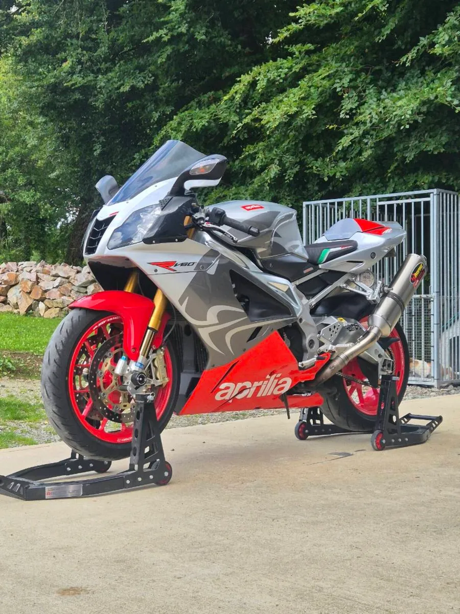 Aprilia rsv1000r - Image 1