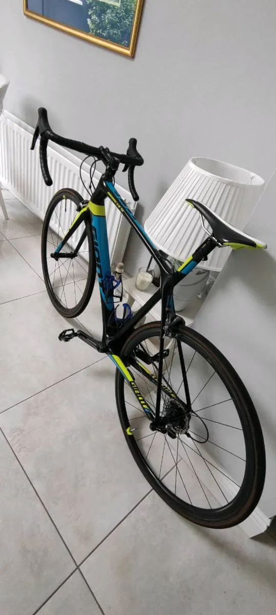 Bicycle Giant tcr advance sl.  Size medium - Image 2