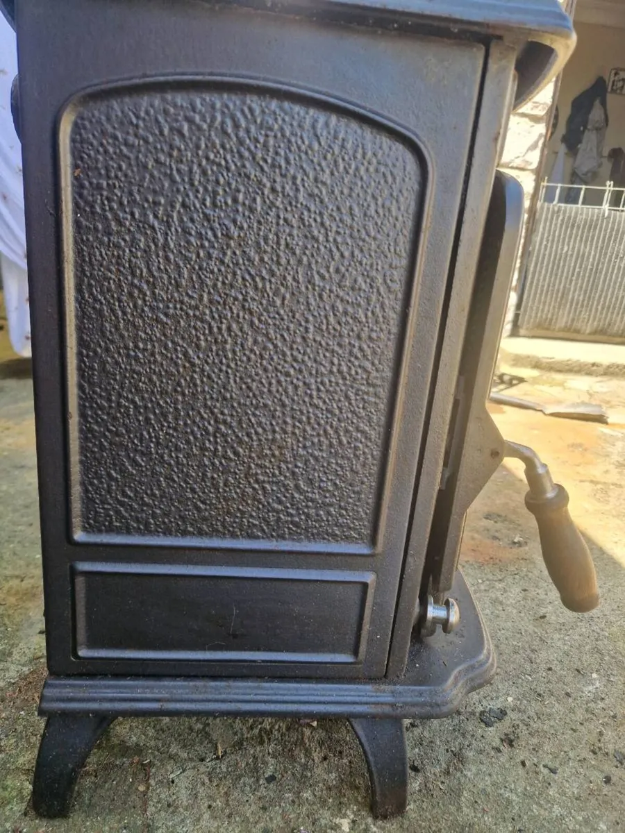 Standly stove - Image 1