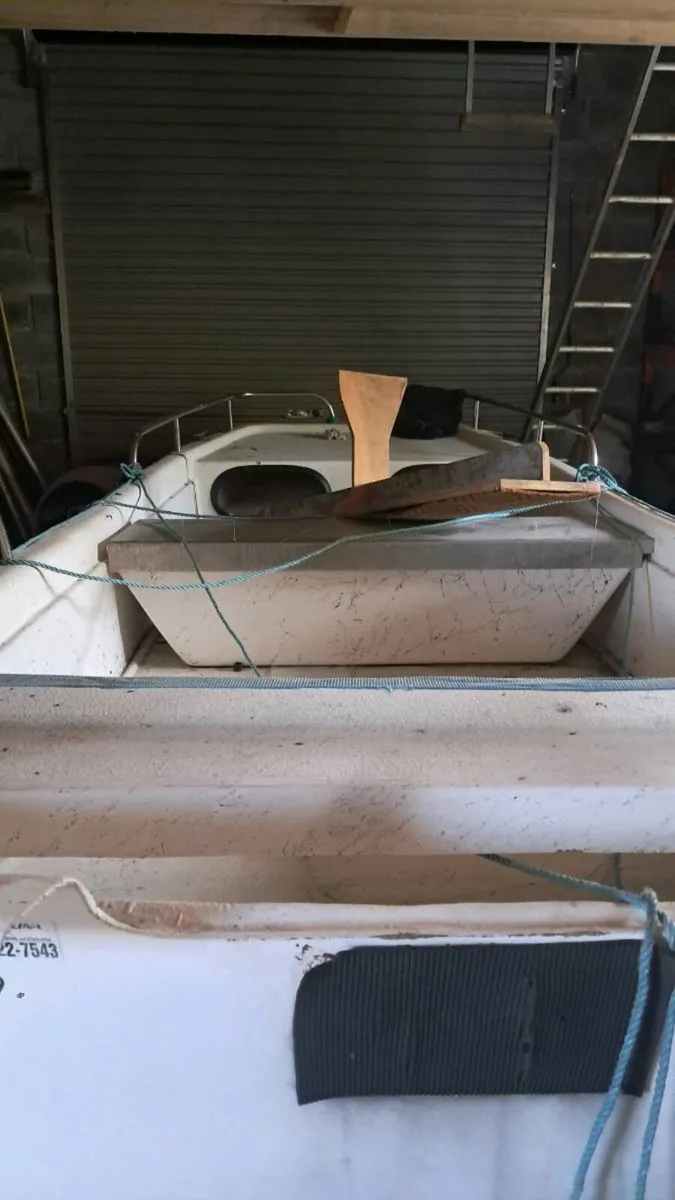 Boat - Image 3