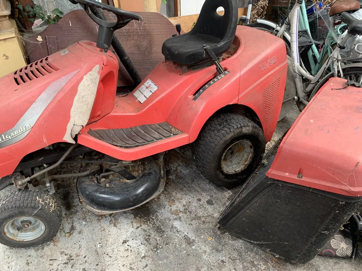 Tractor lawnmower - Image 2