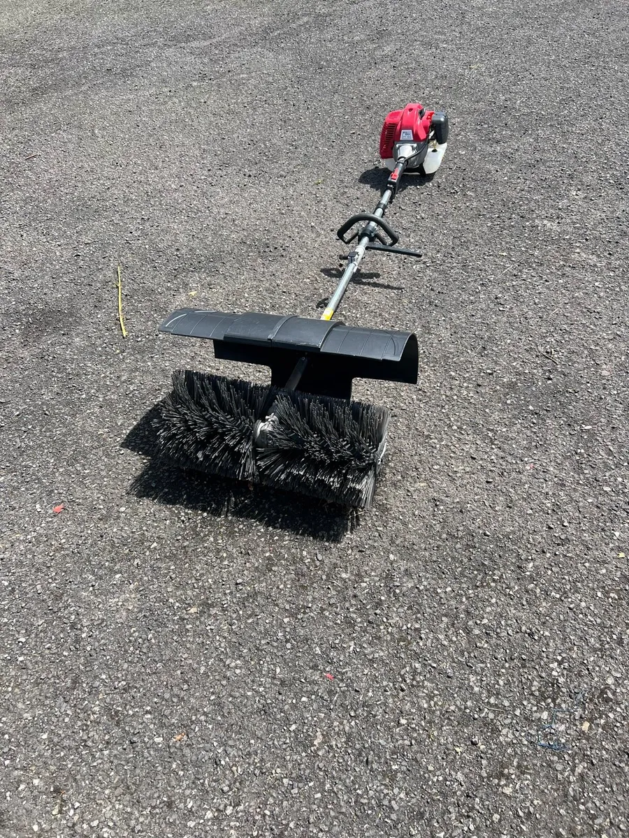 Petrol power brush sweeper - Image 1