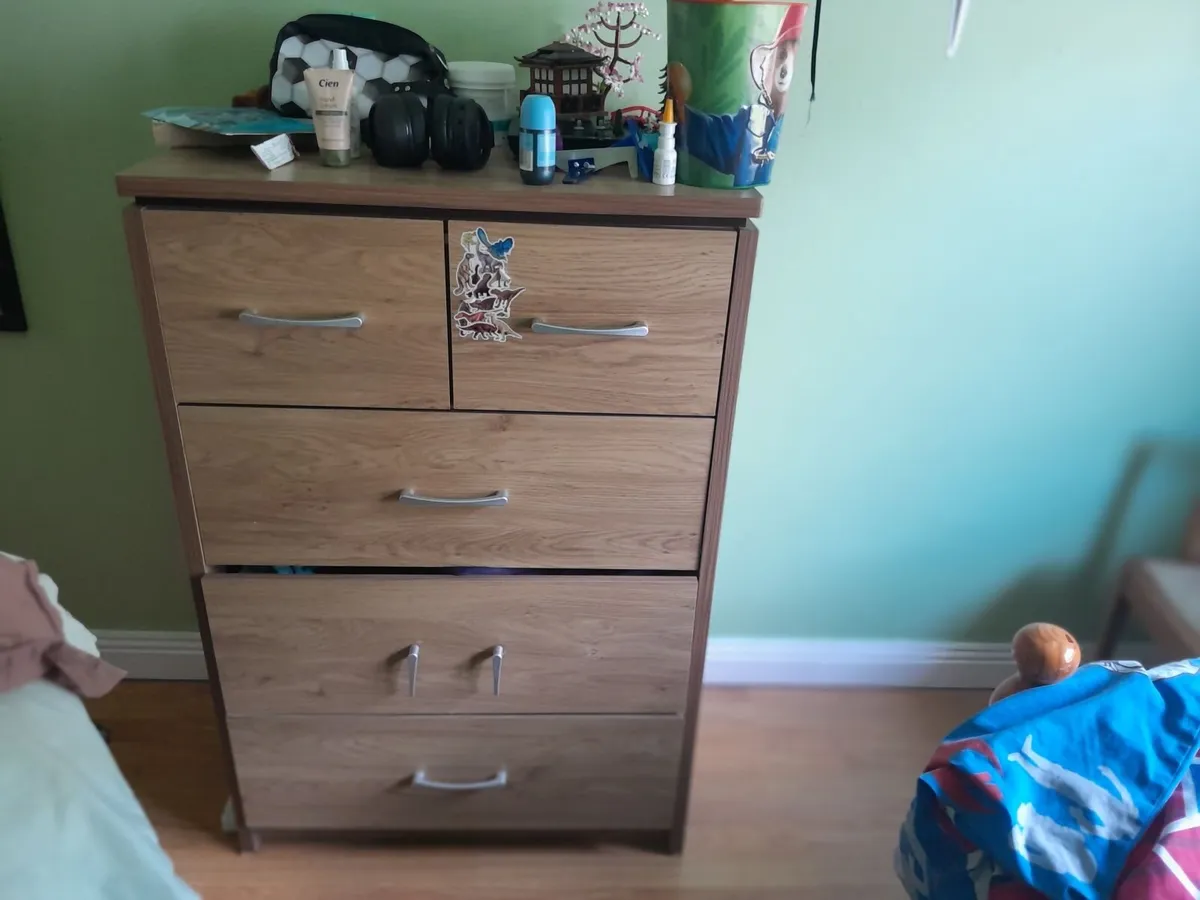 Bedroom furniture - Image 3