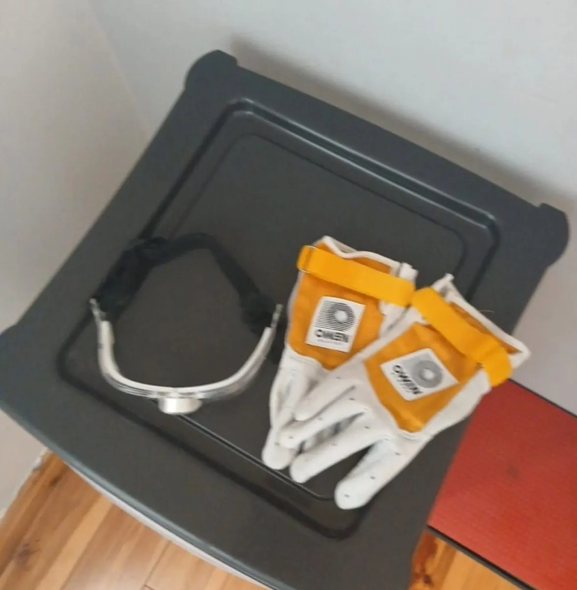 Hand Ball Gear - Image 1