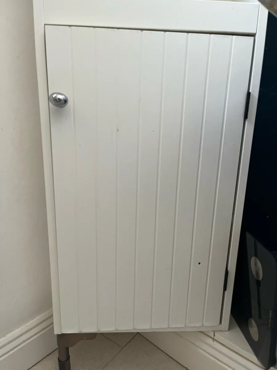 Ikea hemnes bathroom corner cabinet - Image 2