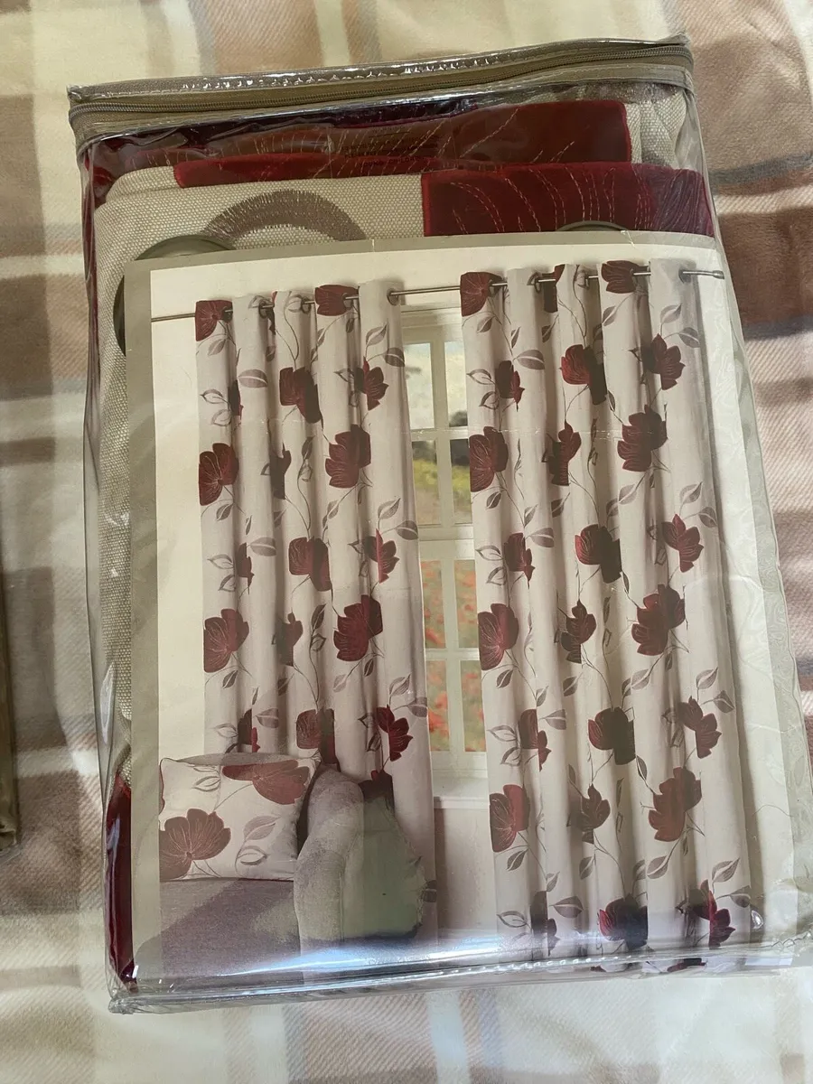 Scatter Box Original Curtains - Image 3