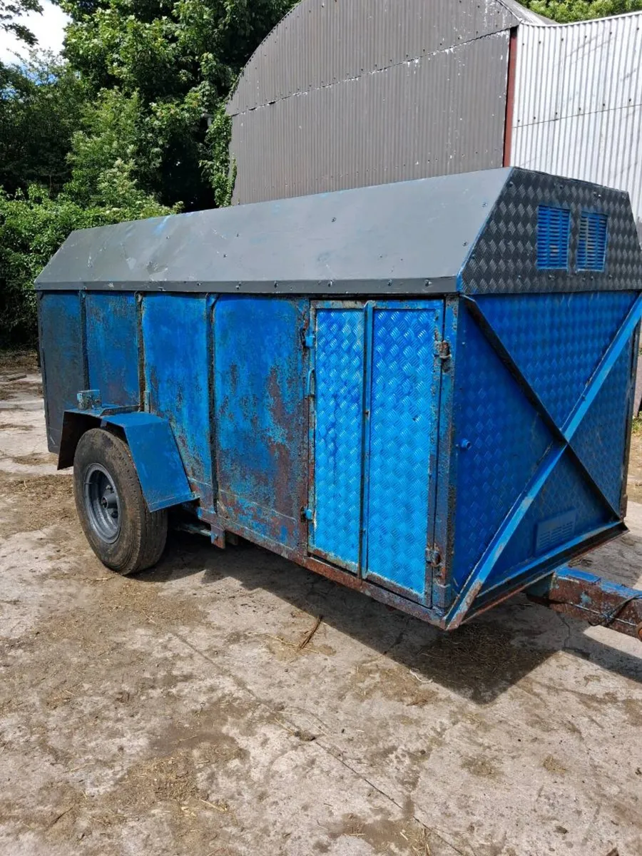 Tractor Drawn Cattle Trailer - Image 3