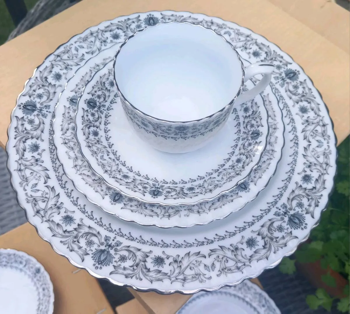 22 piece tea set, never used, D18 - Image 1