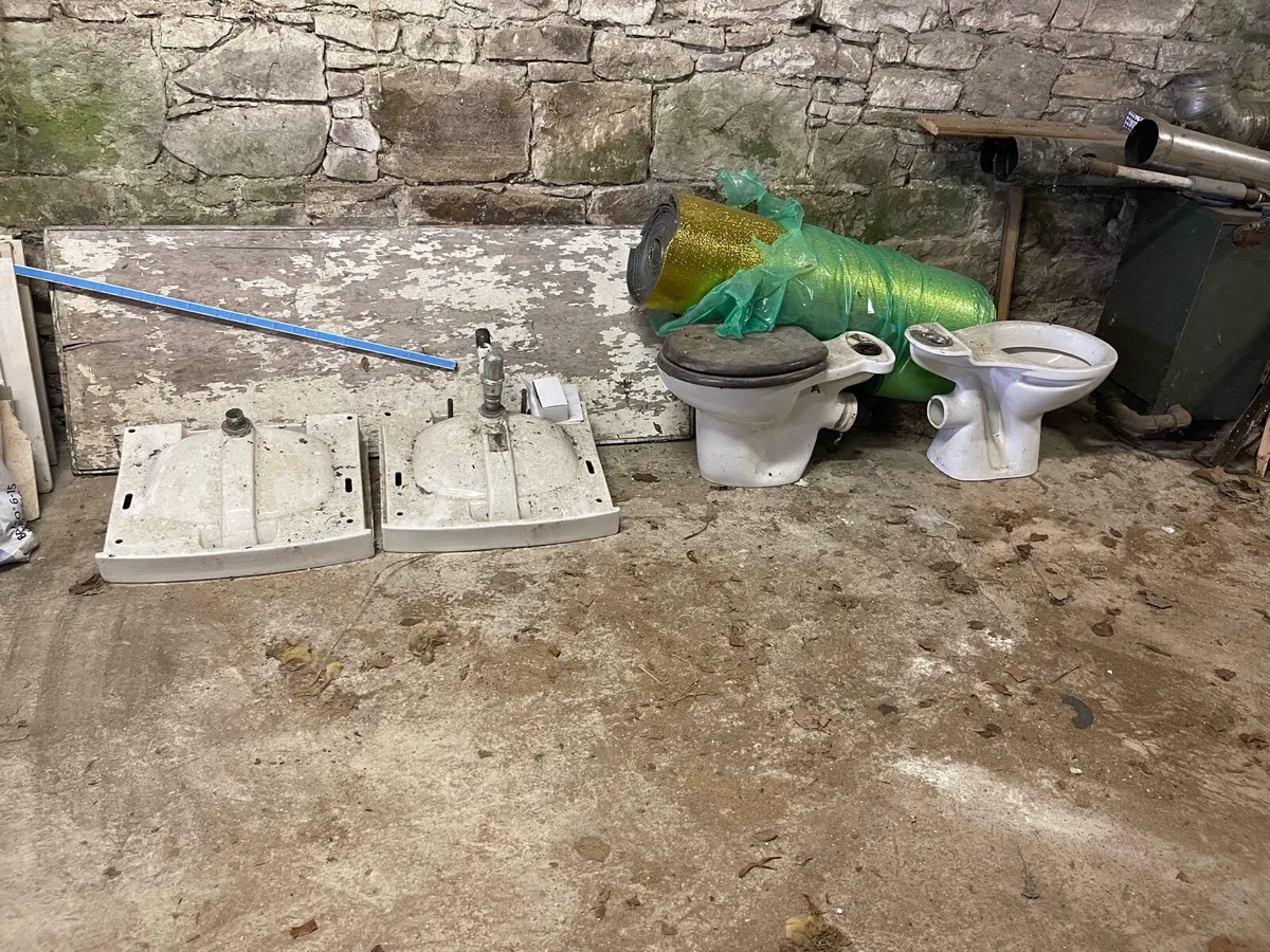 Cast iron radiators,bath/sink/tray/bidets,toilets - Image 2