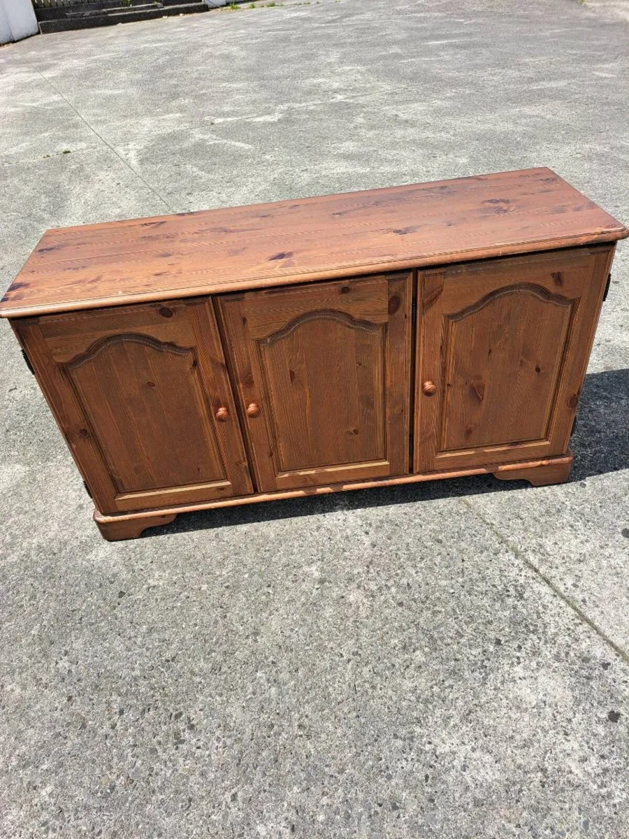 Lovely solid wooden cabinet on wheels - Image 1