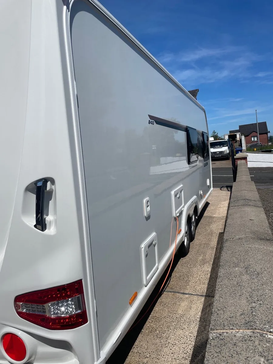 Caravan - Image 3