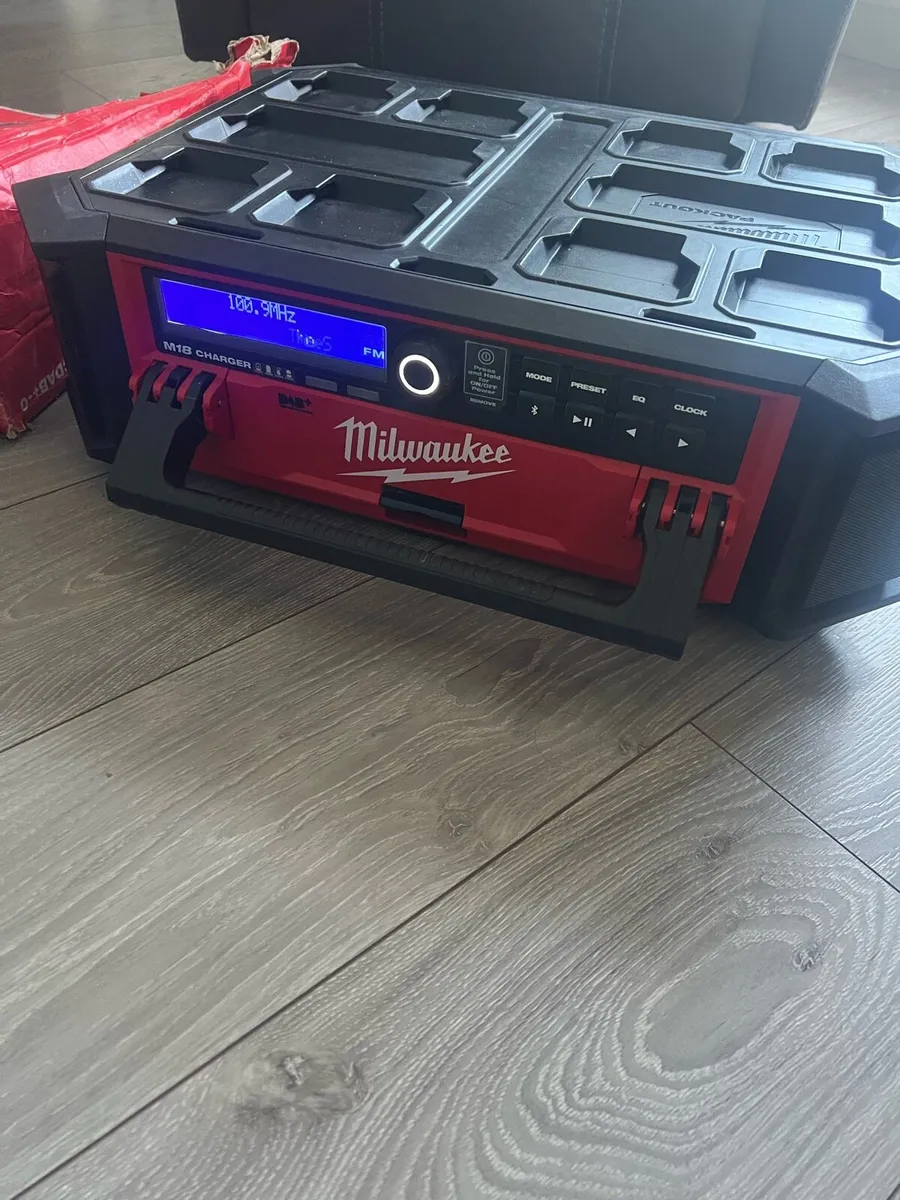New Milwaukee site radio - Image 4