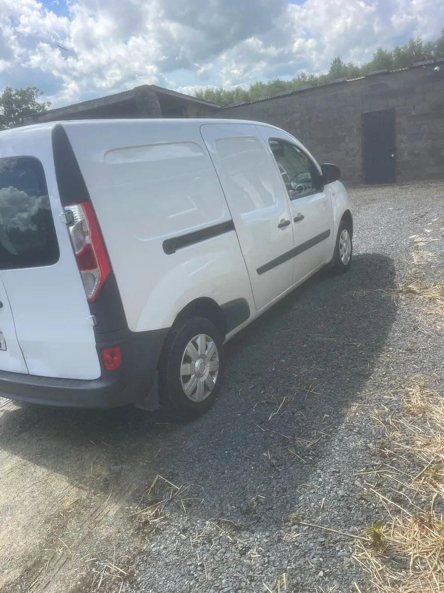 Van - Image 3
