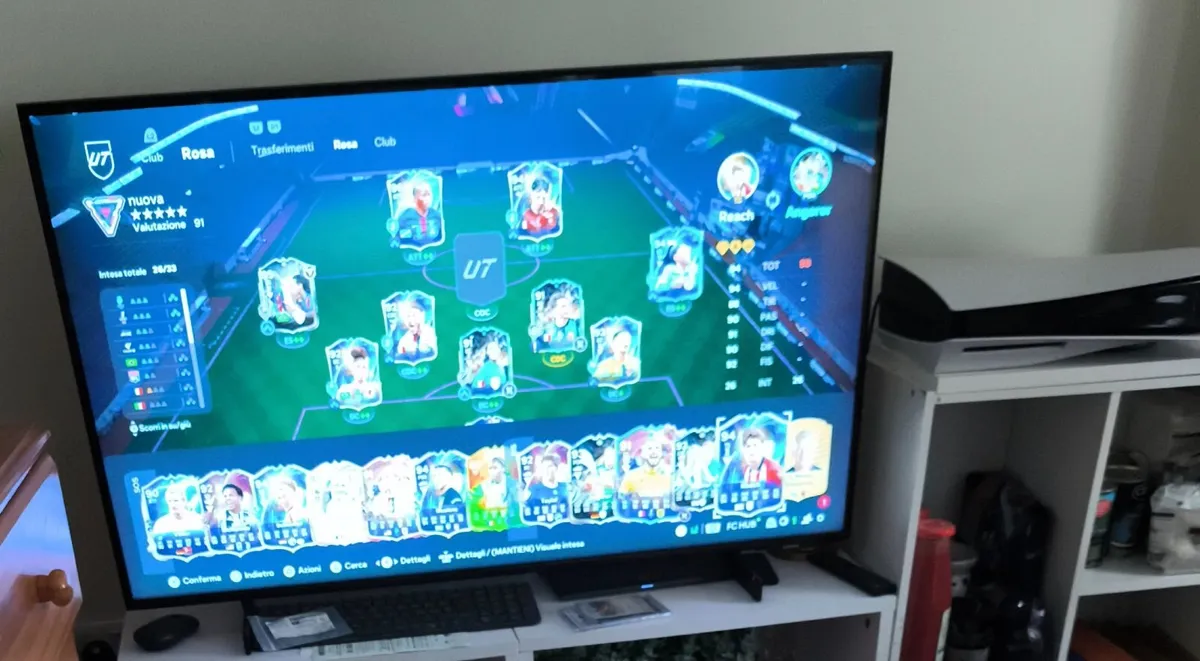 Samsung 43" 4K Smart TV UE43AU8000 - Image 2
