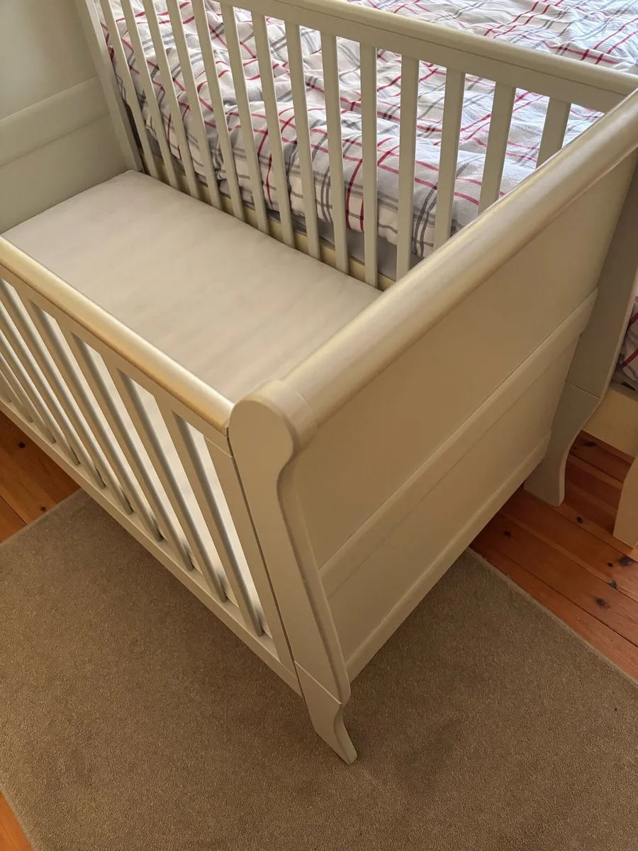 Mia cotbed - Image 1