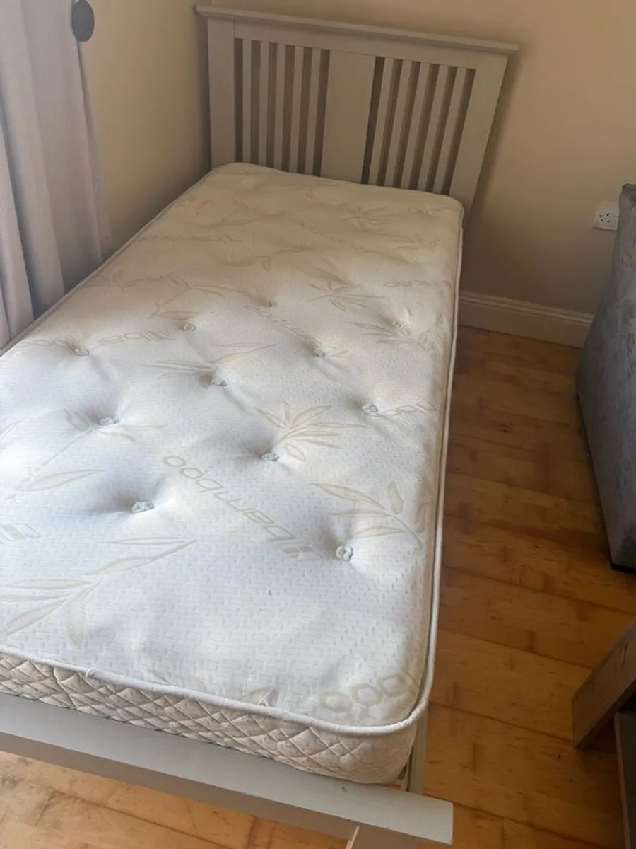 single bed - Image 2