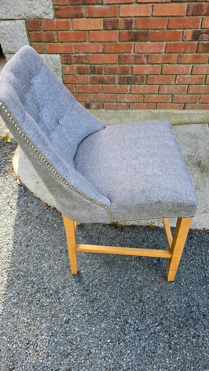 Island stools  PRICE DROP - Image 3