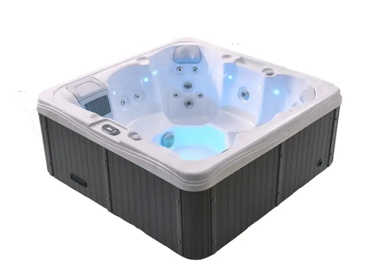 New Vela Spa 6 Person Hot Tub - Image 4