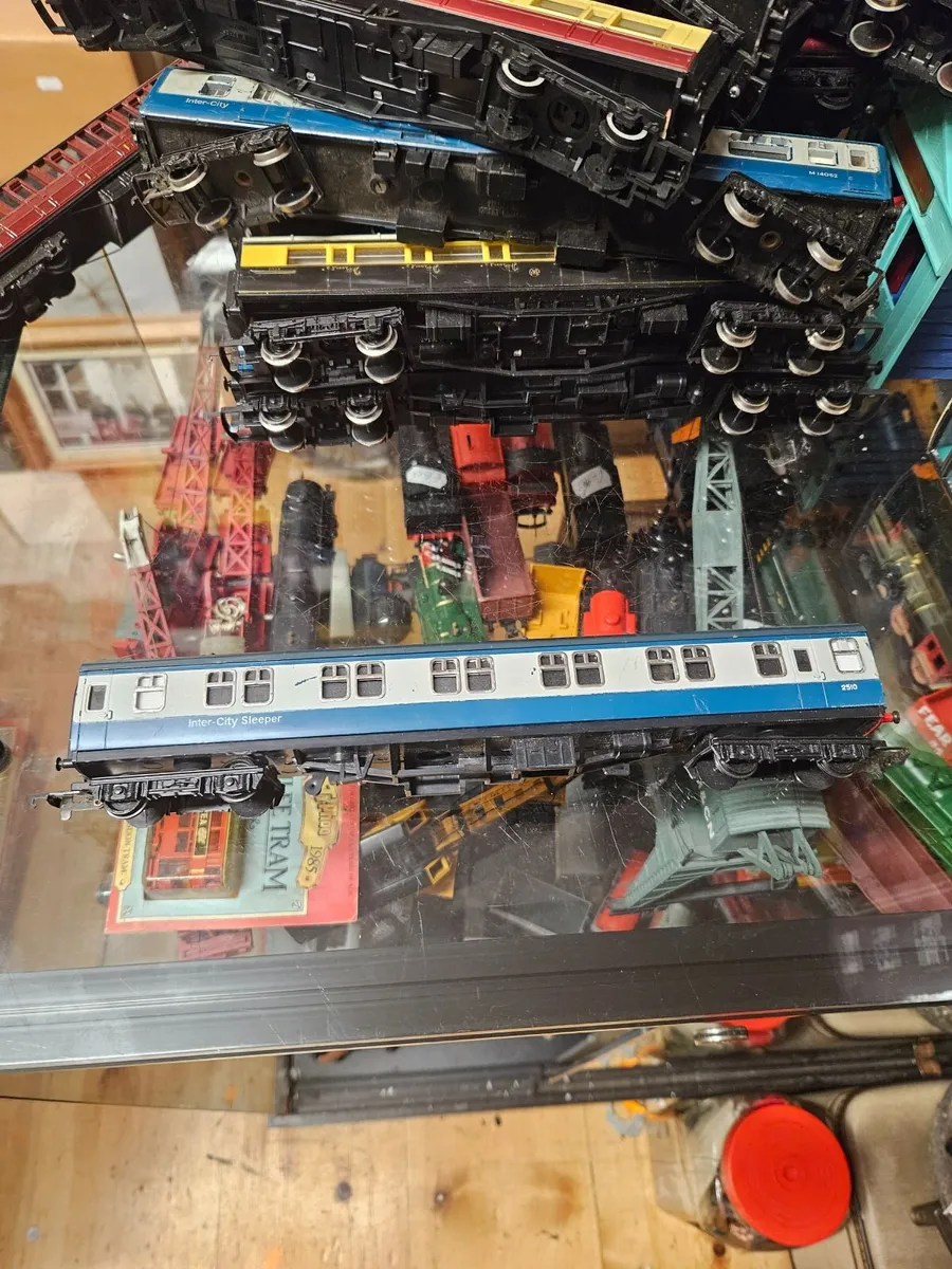 Hornby OO Gauge Carraige