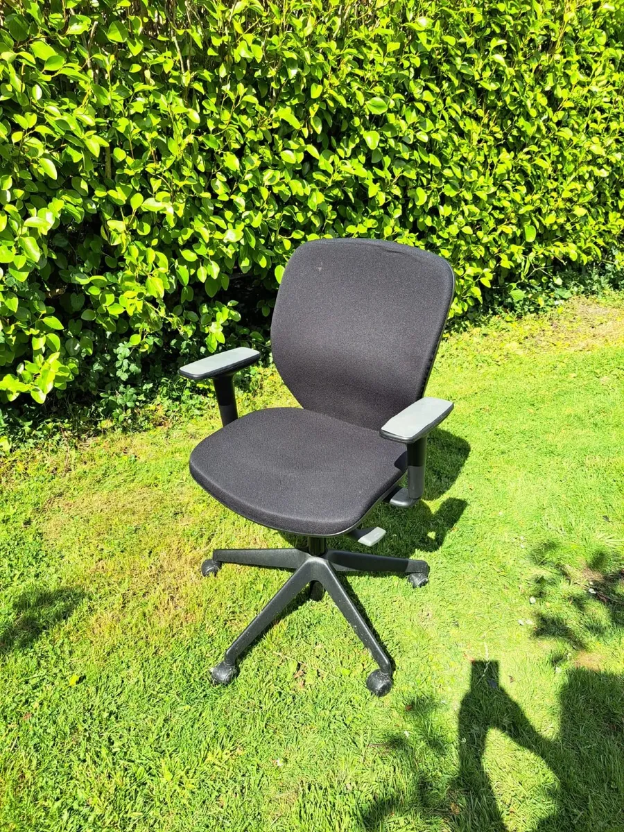 Black Office Chair - Image 1