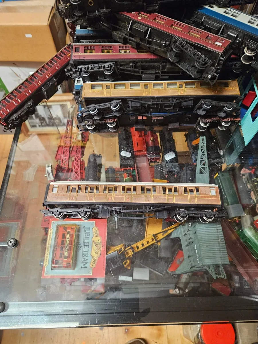 Hornby OO Gauge Carraige