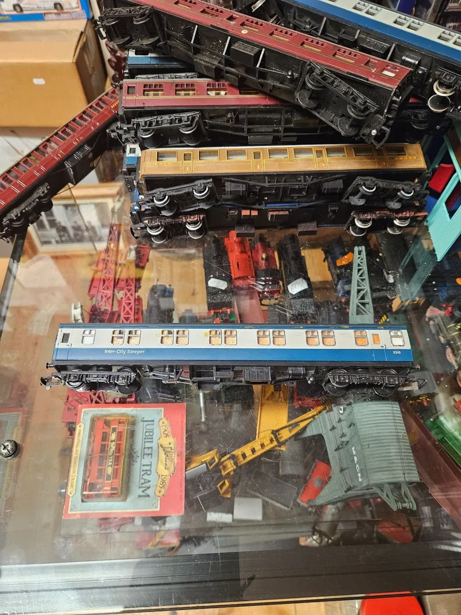 Hornby OO Gauge Carraige