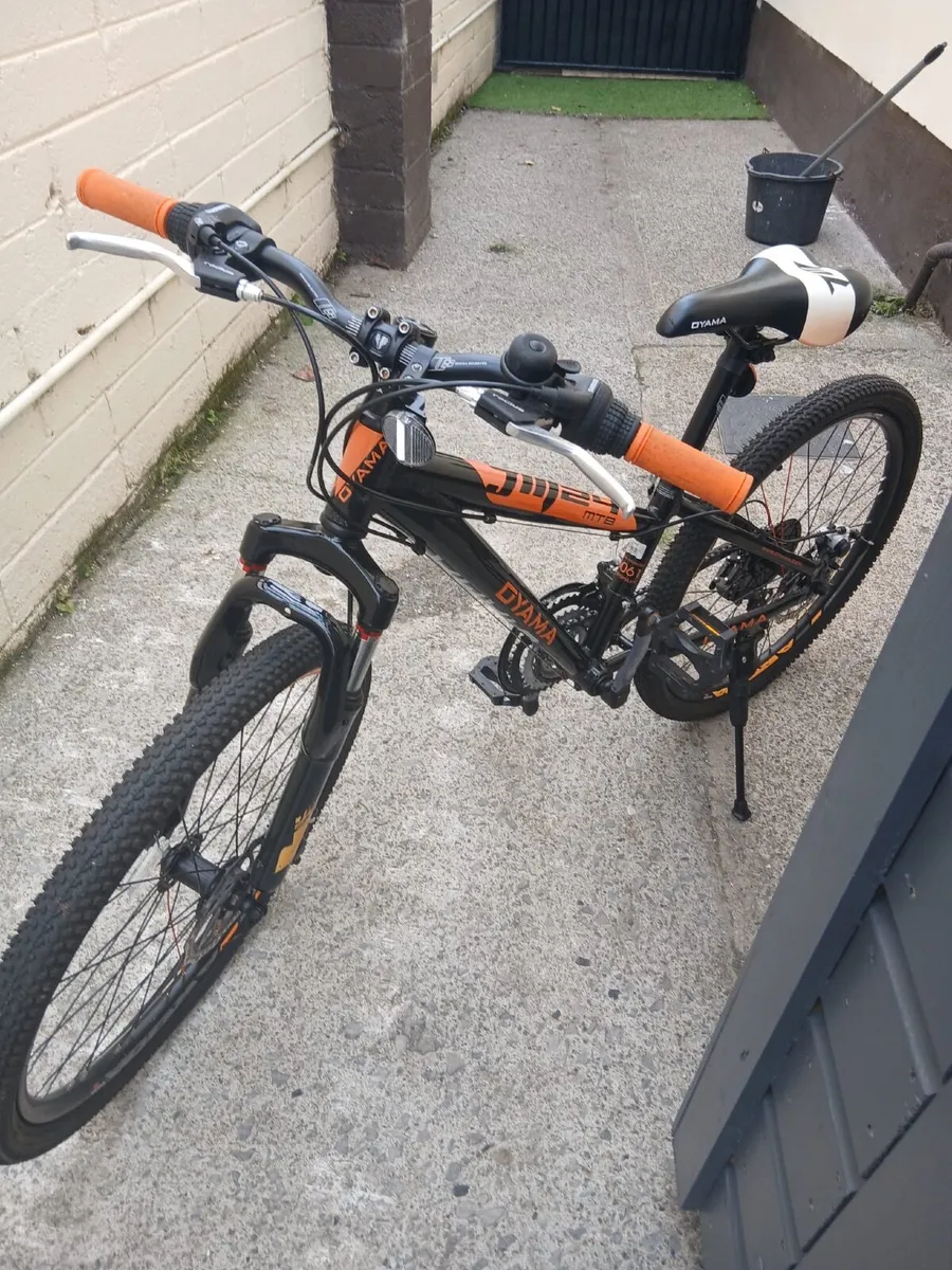 24inch child bike excellent condition - Image 1