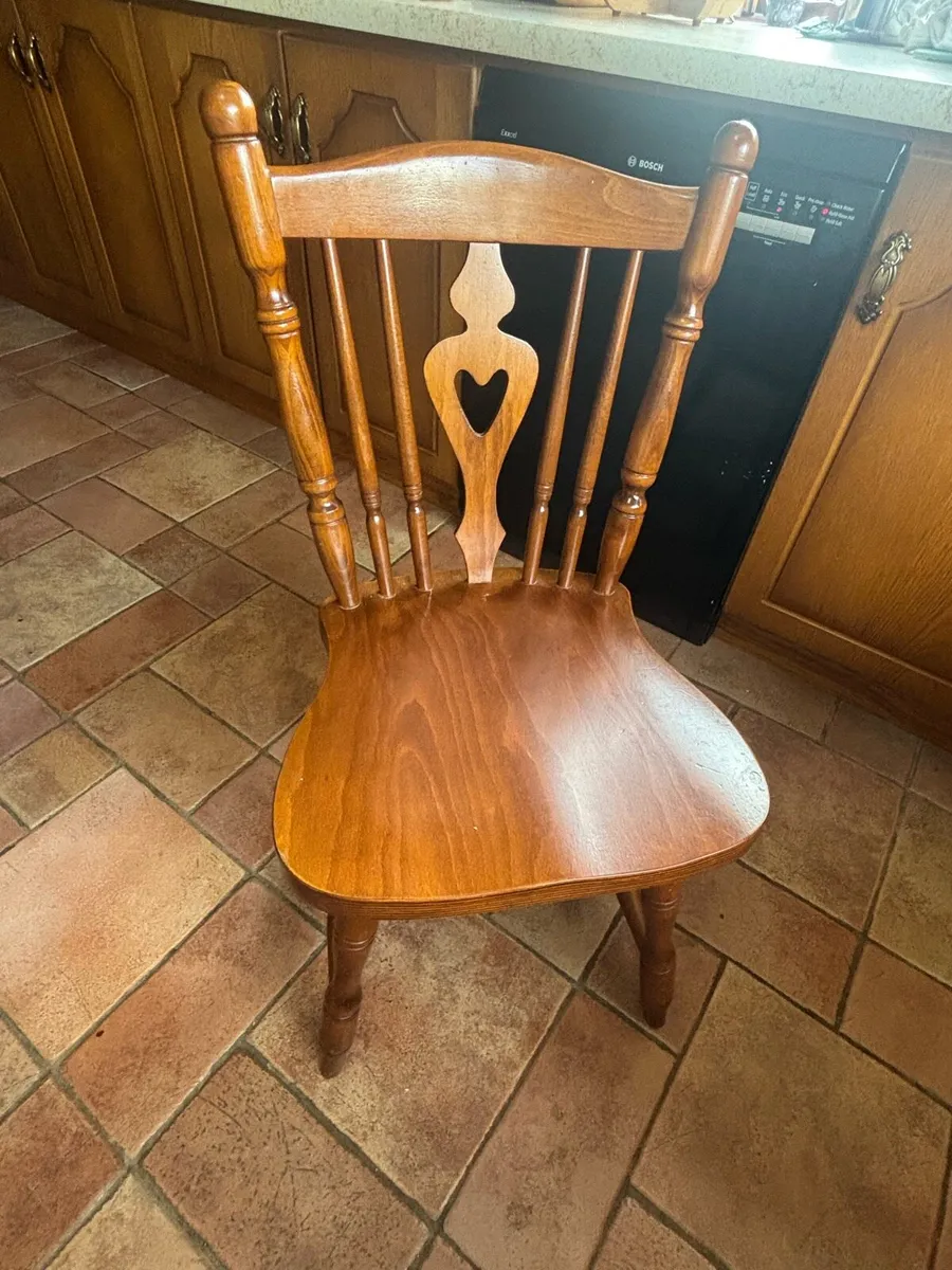Tables and 6 chairs - Image 3