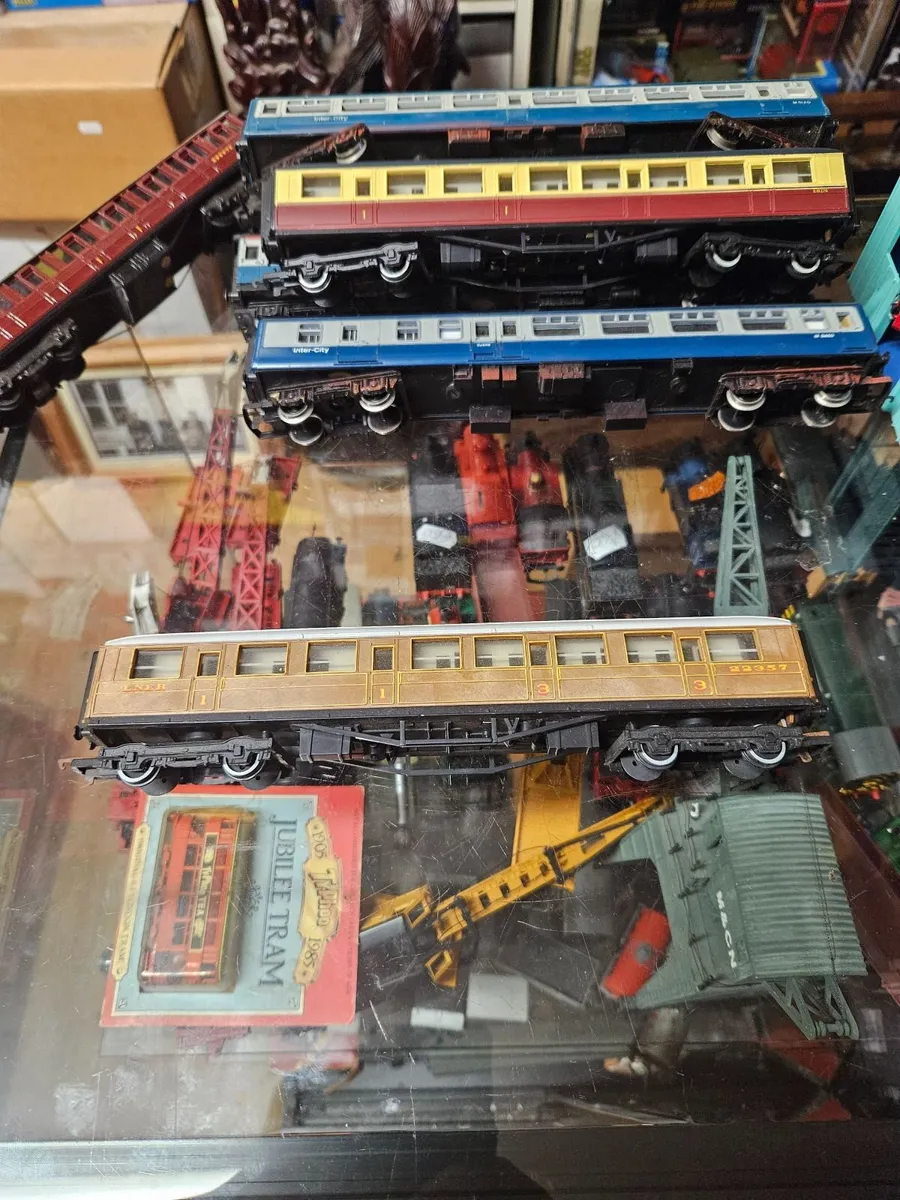 Hornby OO Gauge Carraige
