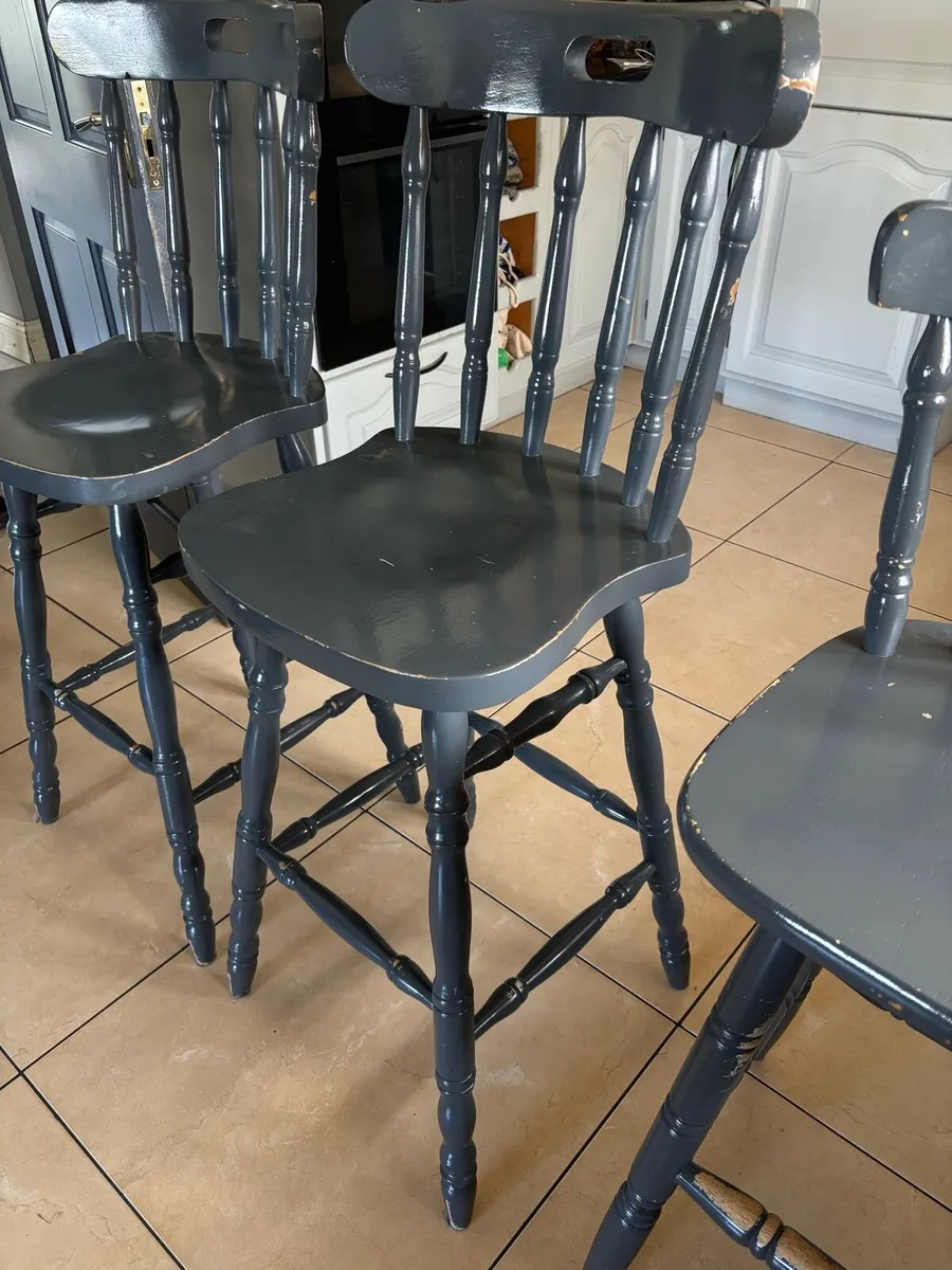 Chairs - Image 3