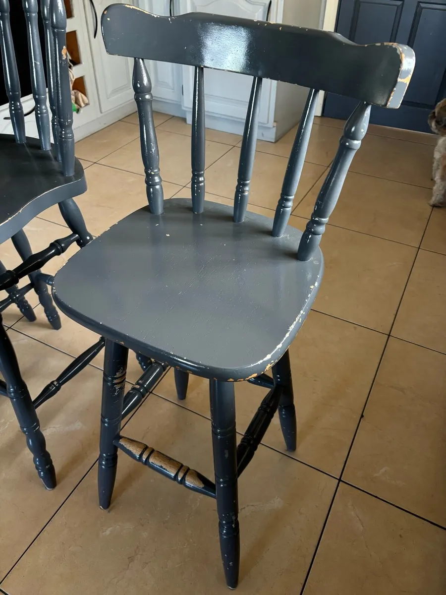 Chairs - Image 4