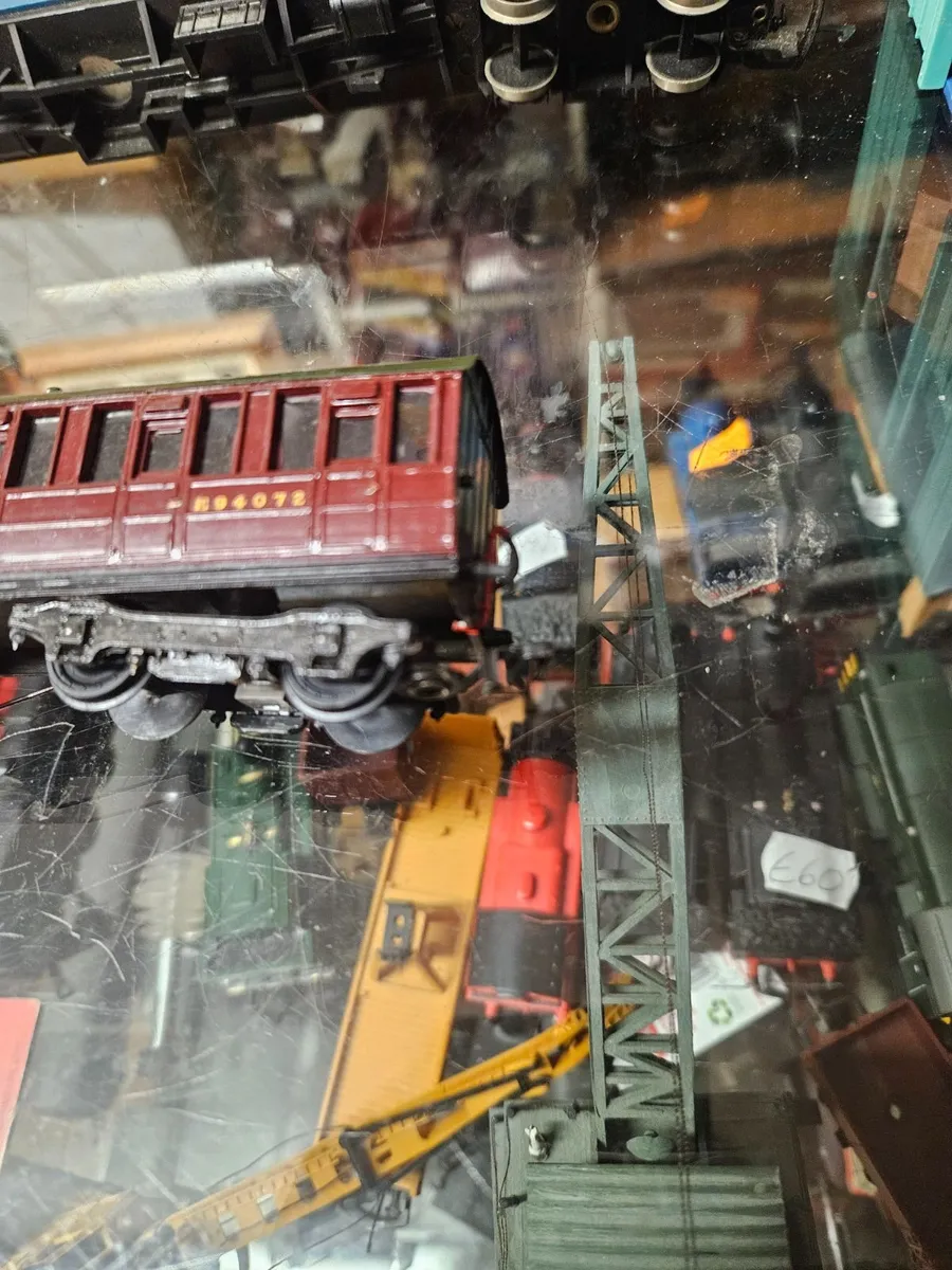 Hornby Lima Triang OO Gauge Carraige - Image 2