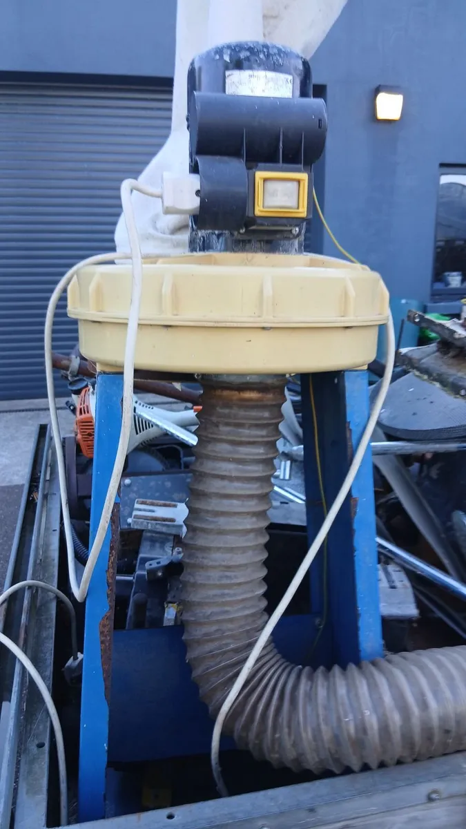 Workshop dust extractor - Image 2